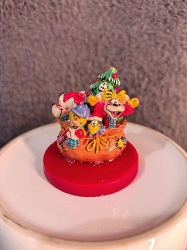 Petite figurine hotte - hotte, sac