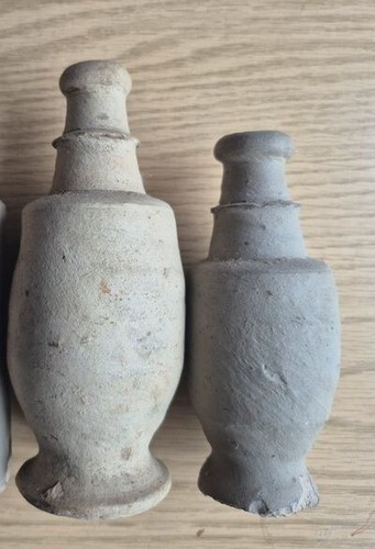 Très vieilles bouteilles - ,