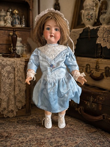 Belle poupée ancienne tête