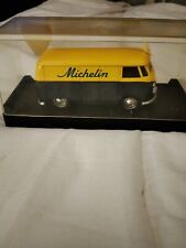VW VOLKSWAGEN T1 SPLIT SCREEN MICHELIN MAN KOMBI VAN YELLOW+BLUE 1/43 SOLIDO4543