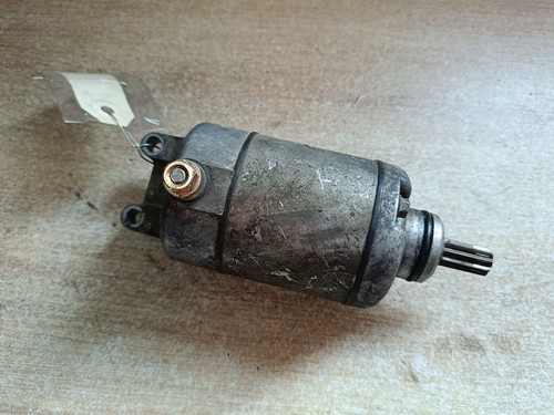 Démarreur electrique moto - un,