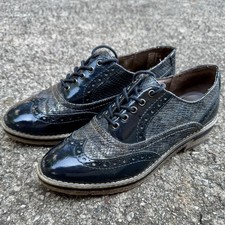 Tamaris Women’s Sz 38 EU (US 7 - 7.5) Myrine Oxford Wing Tip Patent Metallic