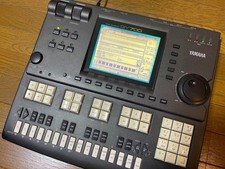 Yamaha QY700 Music Sequencer with AC Adapter and User's Manual Tested Working