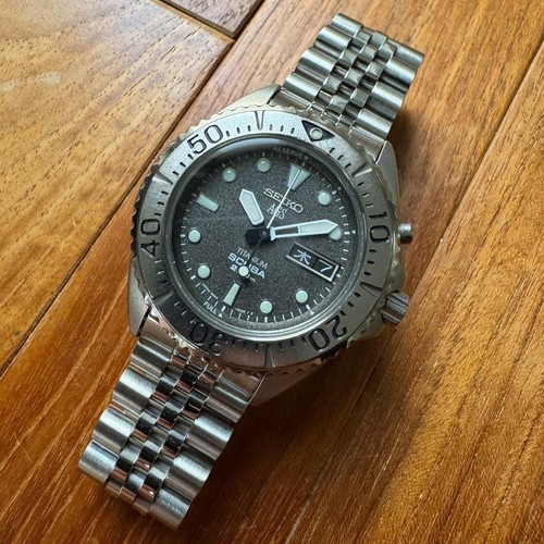 Seiko 5m43 0b70 kinetic diver - seiko,