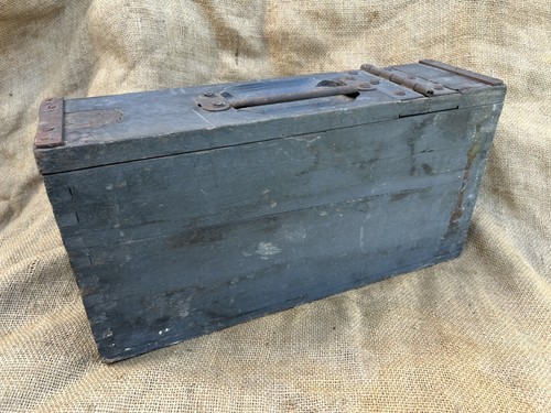 Caisse bois allemand - bois,