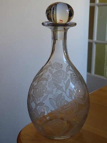 Baccarat une ancienne carafe - ancienne, a