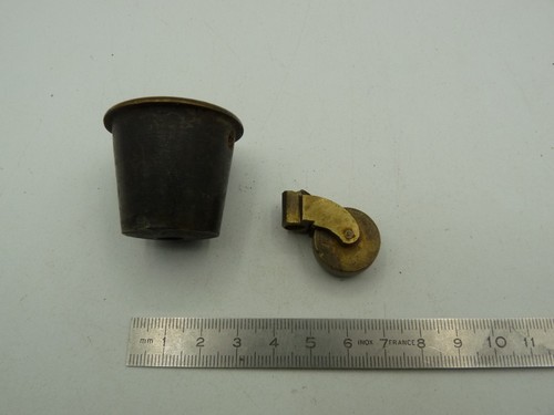 Ancien sabot avec roulette