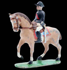 QUIRALU GENERAL BICORNE  MONOBLOC  