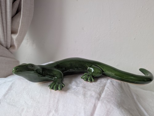 Grand lézard mural - 🦎,
