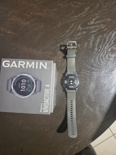 Montre garmin vivoactive4 - montre,