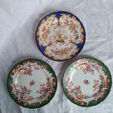 3 assiettes à dessert en porcelaine Minton Sarreguemines