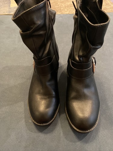 Arizona black boots - black, size