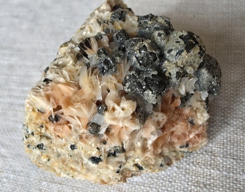 Cérusite baryte rose - cérusite, &