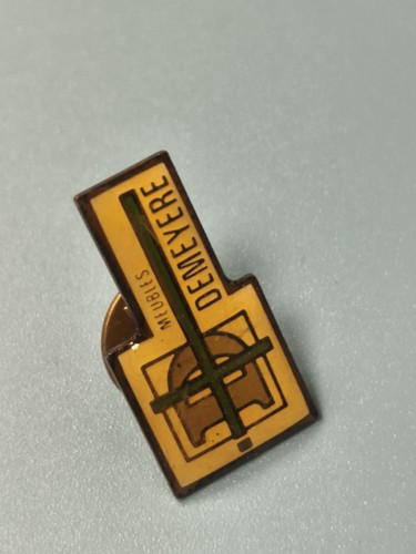 Pin vintage meubles - pin's,