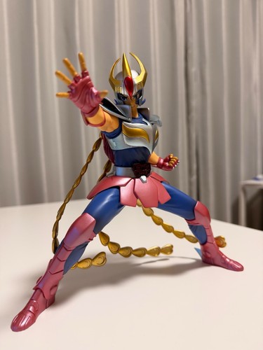 Bandai saint seiya figurine - bandai,
