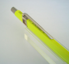 STYLO PORTE MINES DE PRESTIGE CARAN D’ACHE MODELE 844 JAUNE NEUF DE STOCK MX528C