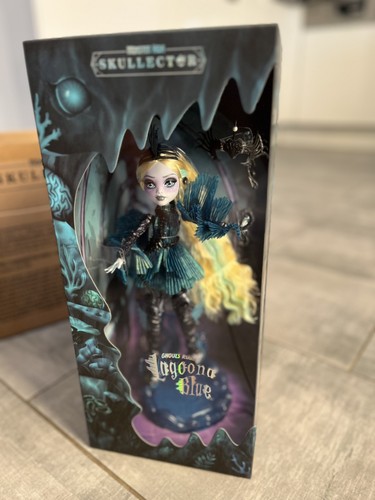 Monster high lagoona blue sdcc - lagoona,