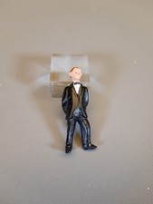 ZC2832B Decor 1/43 Antique Miniature Figure Man Business in Suit 40mm