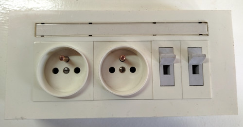 Legrand double prise - p, +t