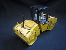 AB907 NORSCOT CATERPILLAR VIBRATING COMPACTOR CAT CB534D XW 1/50 55132 VGC