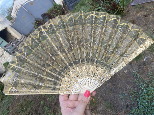 Eventail ancien tulle - ancien,