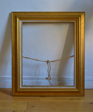 Ancien cadre en bois doré