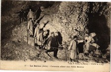 Old postcard La BALME - Caravan going to Les Petits Bassins (295916)