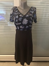 Robe Élégante Steps Dentelle