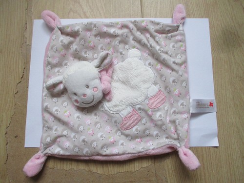 Doudou plat carré mouton
