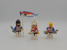 Vintage Lego Castle - King and Knights Royal King Castle - Minifig