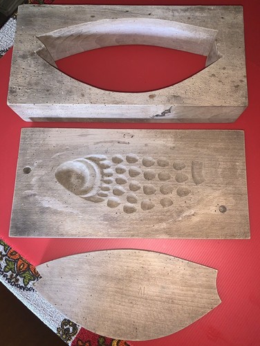 Ancien très grand - , moule