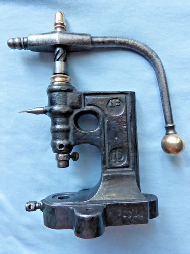Ancienne presse fonte - , laiton