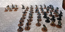 lot 52 figurines  le seigneur