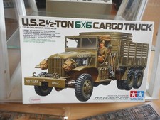 Modelkit Tamiya US 2 1/2 Ton 6x6 Cargo Truck on 1:35 in Box