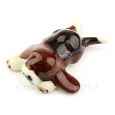 Maison de Poupées Miniature Céramique Couchage Chiot Beagle