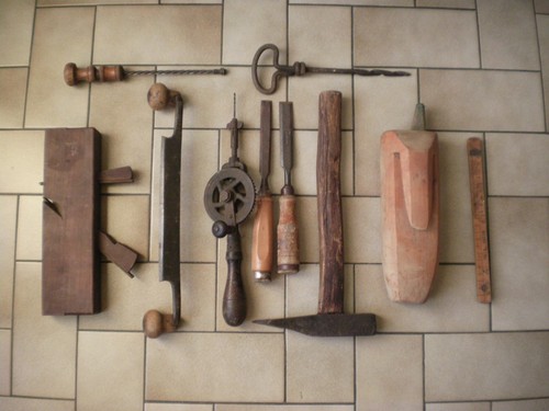 Outils anciens pour travail - outils,