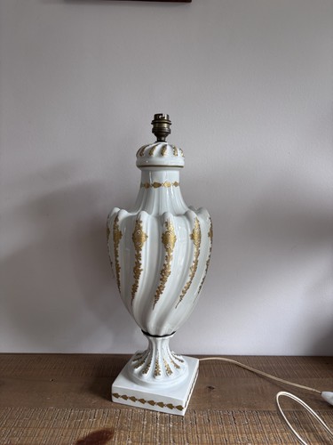 Ancien grand pied lampe - de,