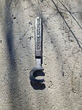 clé à crochet pour poêle deville