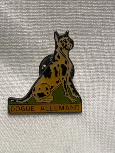 Pin chien dogue allemand - pin's,