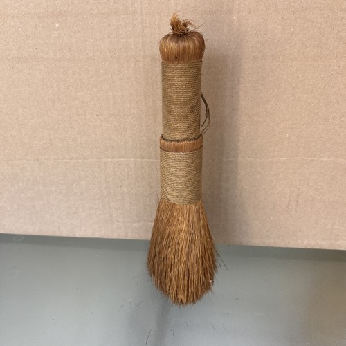 Vintage round jute - straw, whisk