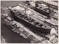 18x24 -Construction du "PENGALL" au Chantier Naval de la Seyne/Mer en 1959- FCM