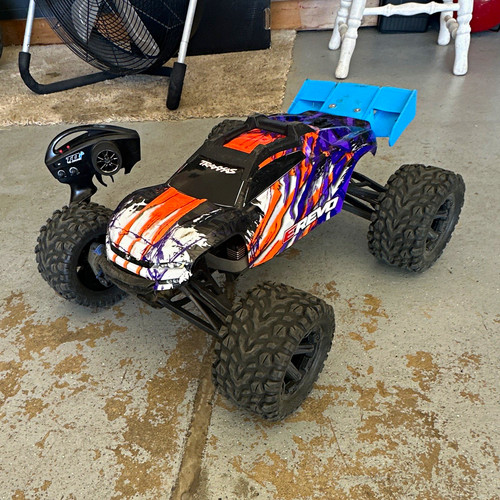Traxxas revo vxl - 1/16, 4wd