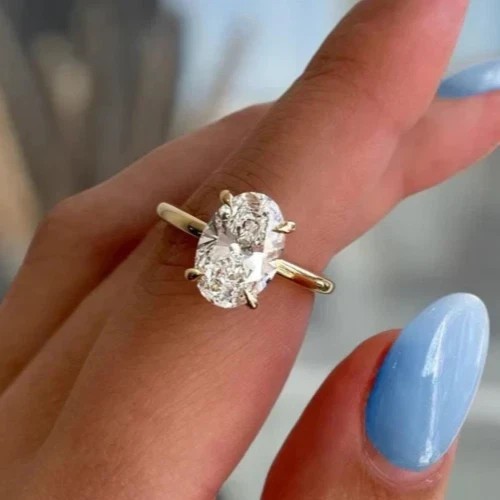 Bague diamant taille ovale