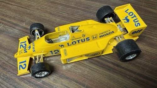 Burago lotus echelle - burago,