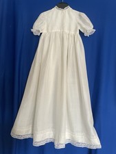 ancienne robe petit enfant