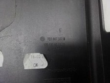 7E0807322D cache charnières