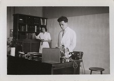 ANTIQUE PHOTO - VINTAGE SNAPSHOT - WORK OFFICE SECRETARY PHONE - PHONE