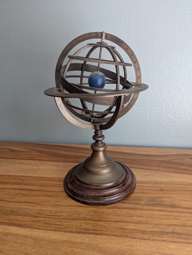 Sphère armillaire laiton