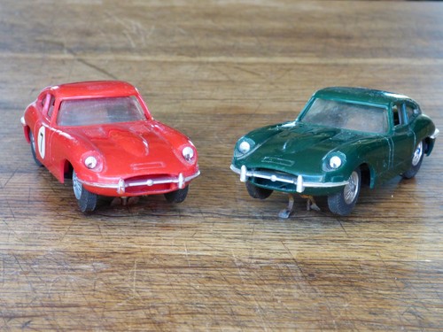 Paire jaguar type rouge - paire,