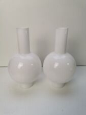 2 anciens Verre De  lustre, lampe, Lampe A Petrole. 